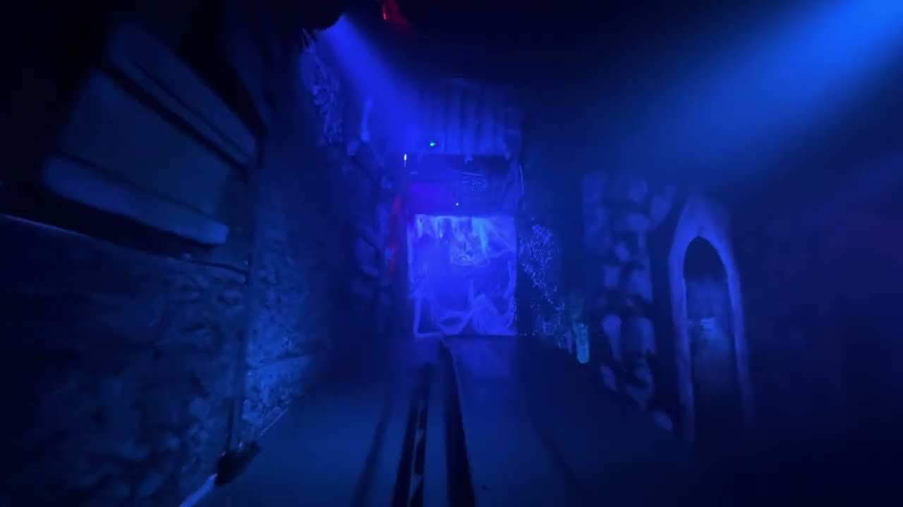 DOOM Dark Ride - Schneider/N&uuml;lken  (Onride/POV) H&uuml;stener Kirmes 2025 (4K)