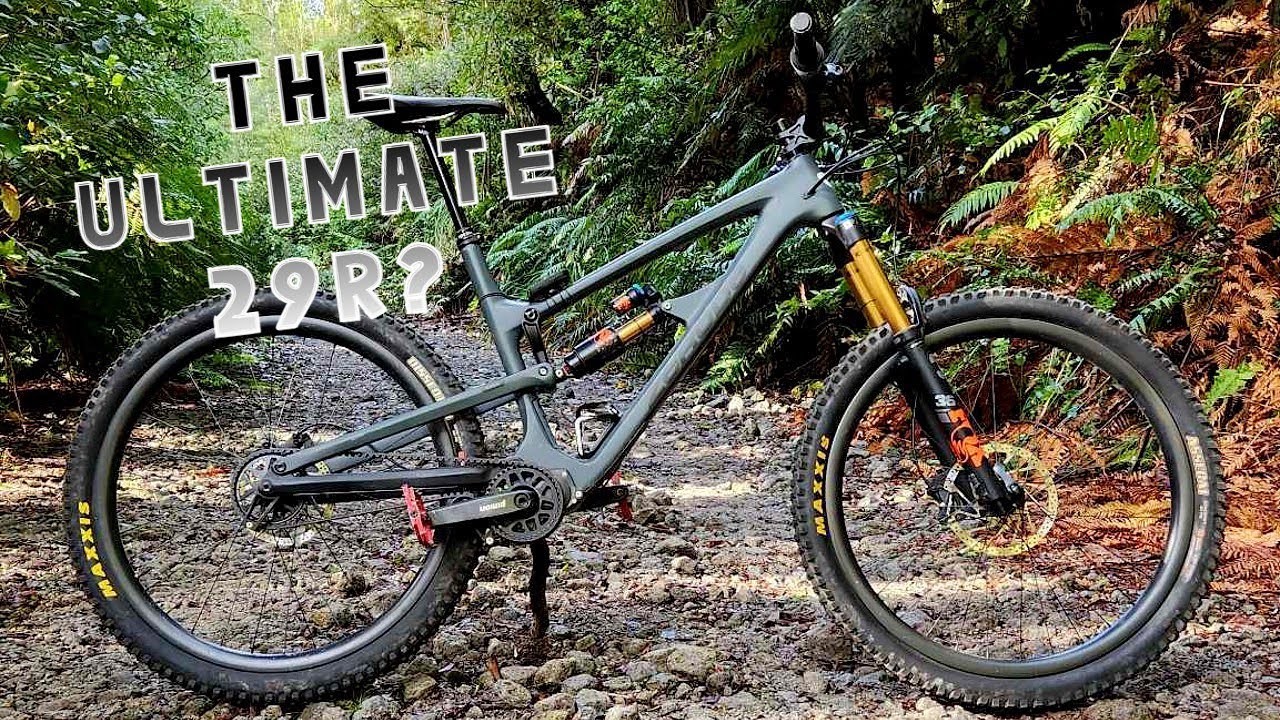 Zerode Katipo Vs Santa Cruz Bullit