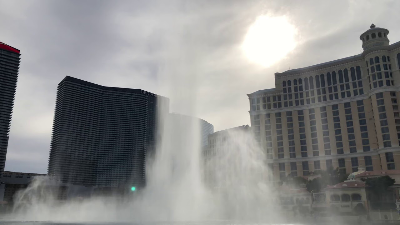 Fountains of Bellagio - “The Star Spangled Banner and Time To Say Goodbye” (Day) 4K