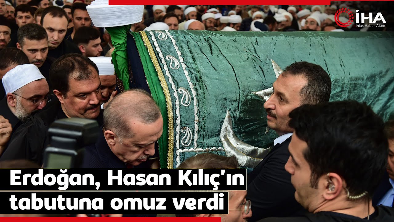 Cumhurbaşkanı Erdoğan, İsmailağa Cemaati Lideri Hasan Kılıç'ın Tabutuna Omuz Verdi
