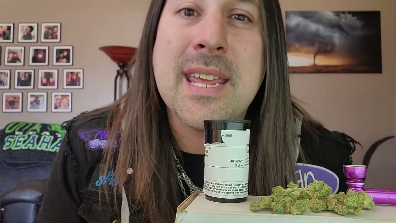 Dan's 420 Chronicles - Glue / Weed Review 4/15/22