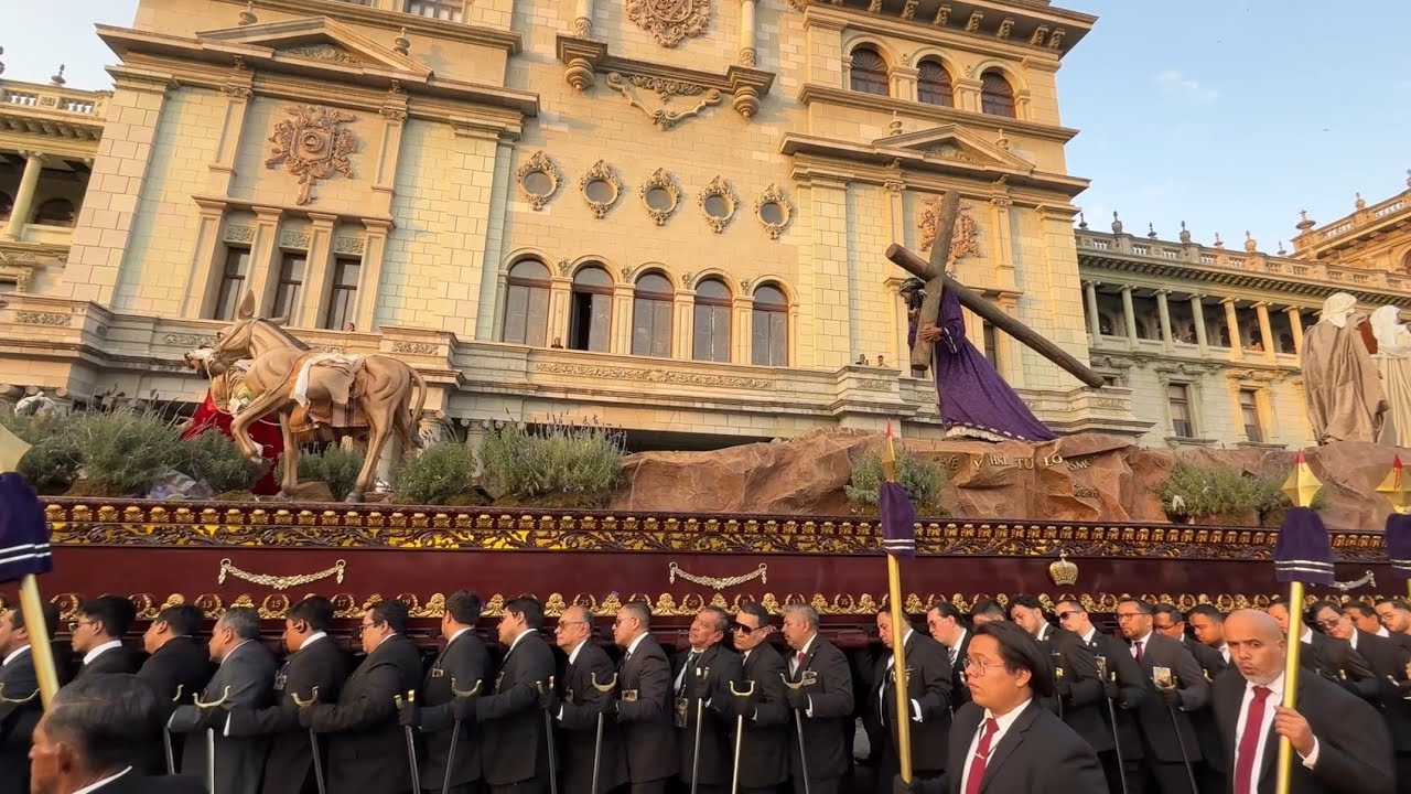 Mater Dolorosa / Jesús de los Milagros por Palacio Nacional, Jueves del Silencio 2026