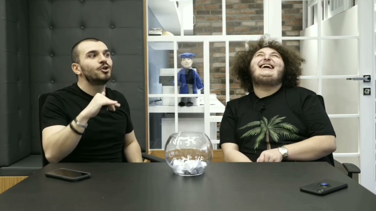 Ali Biçim | Haciz Ve PlayStation Hikayesi | Baba Hacizlere Alıştık Zaten