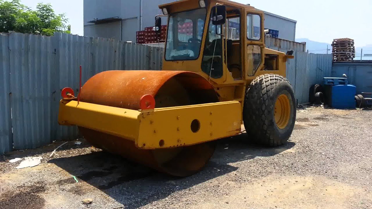 [ Winwin Used Machinery ] Vibratory Road Roller CAT CS531C For sale
