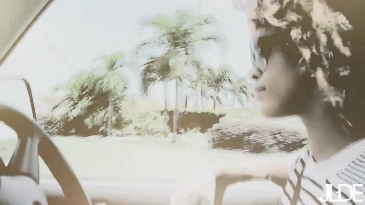 Chris Brown and Rihanna - Back In Time