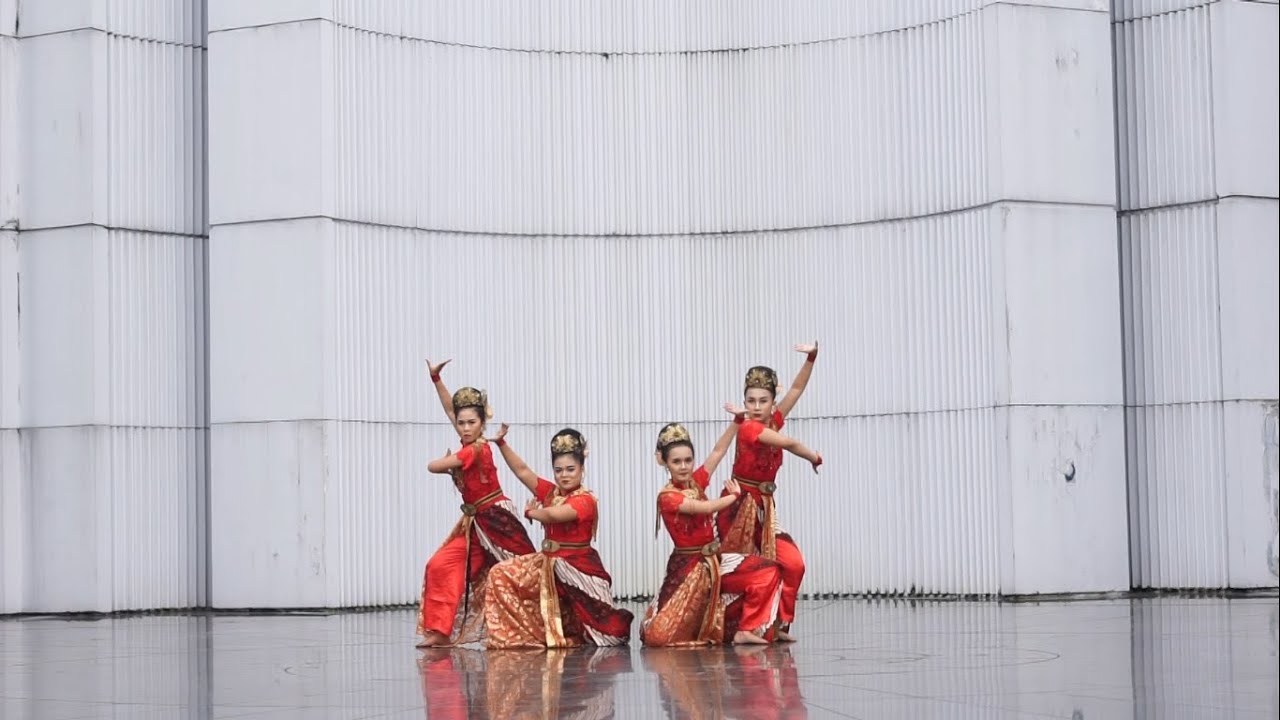Tari Sancang Gugat by STAR IWU BDG