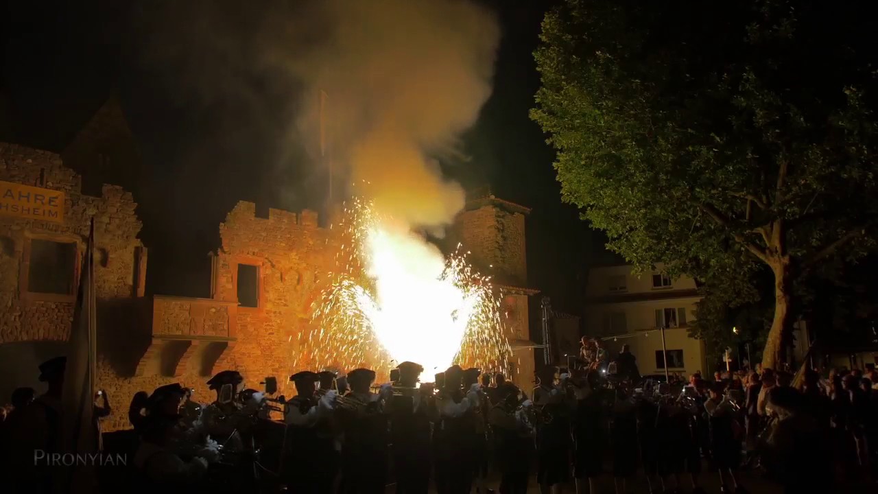 1250 JAHRE HANDSCHUHSHEIM TIEFBURG FEUERWERK