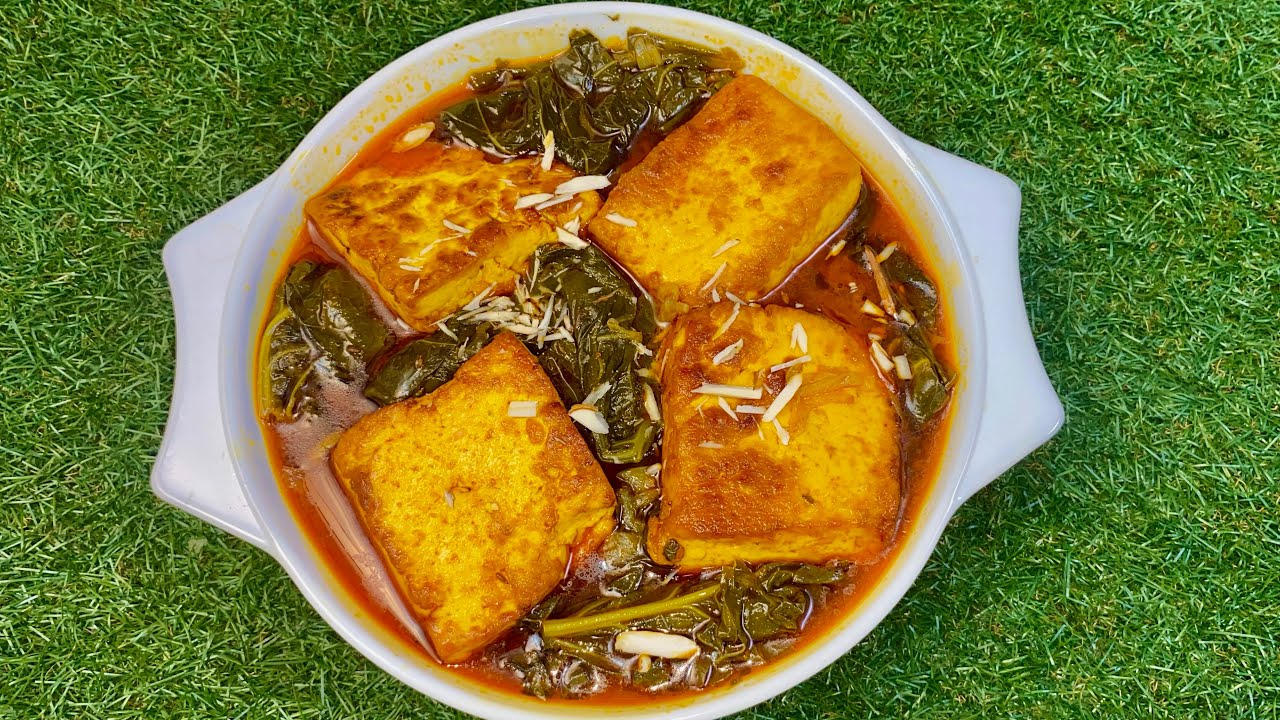 Kashmiri Haakh te tchaman | Saag aur Paneer || How to make collard greens with cottage cheese