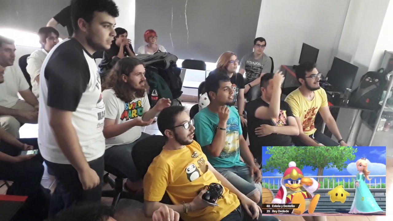 ¡MÁLAGA REACCIONA A SUPER SMASH BROS. ULTIMATE!