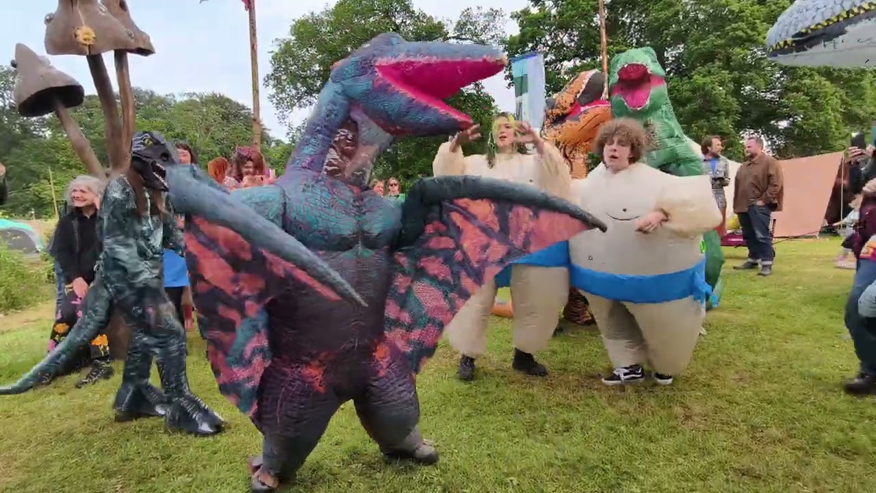 We Got Dinosaurs - Howdo Bean, Pals And Dinos (Eden 2025)