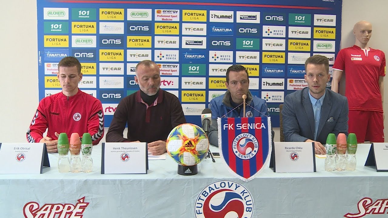 Futbal: Slovenskí hráči v ponuke nie sú