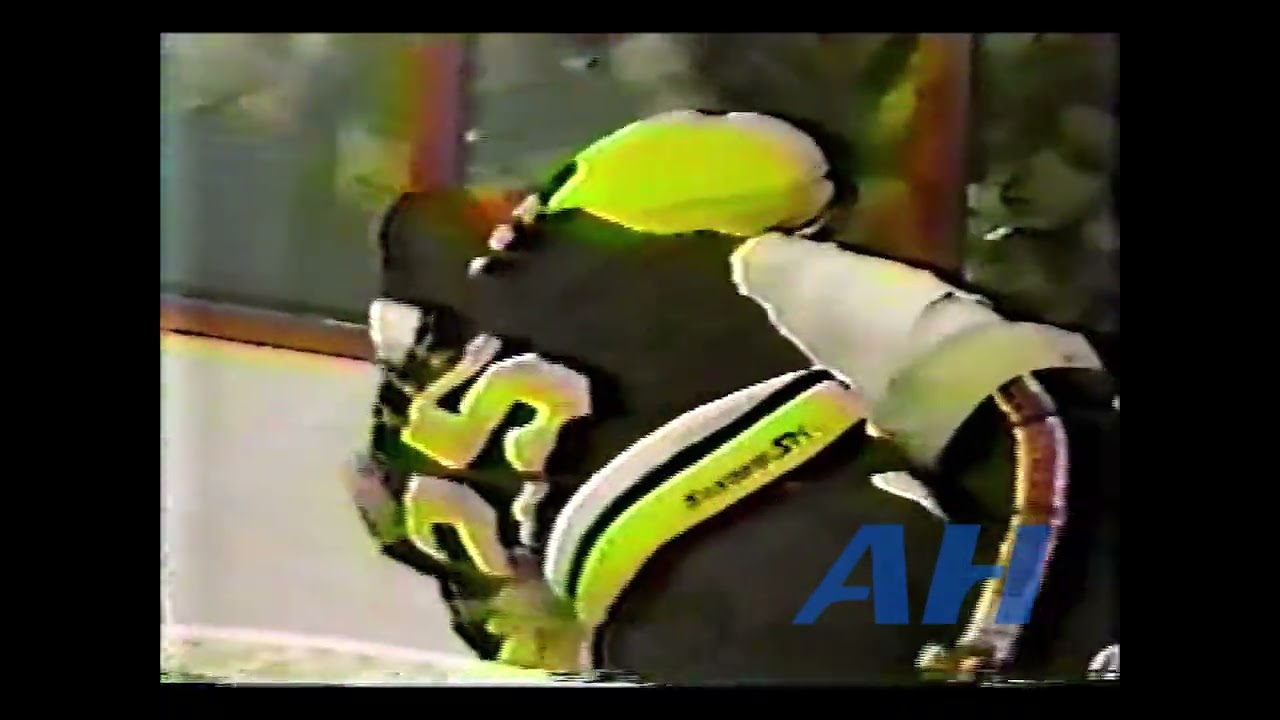 NHL Feb. 7, 1982 Philadelphia Flyers v Pittsburgh Penguins (R) Ray Allison v Randy Carlyle