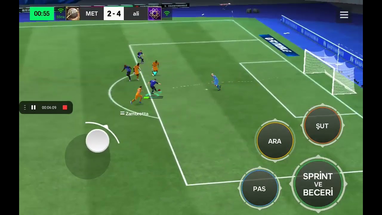 FC Mobile'de karşı atak maçları yaptım.FC Şampiyonu'yum.İbrahimovıč'in kaleci kartı var.