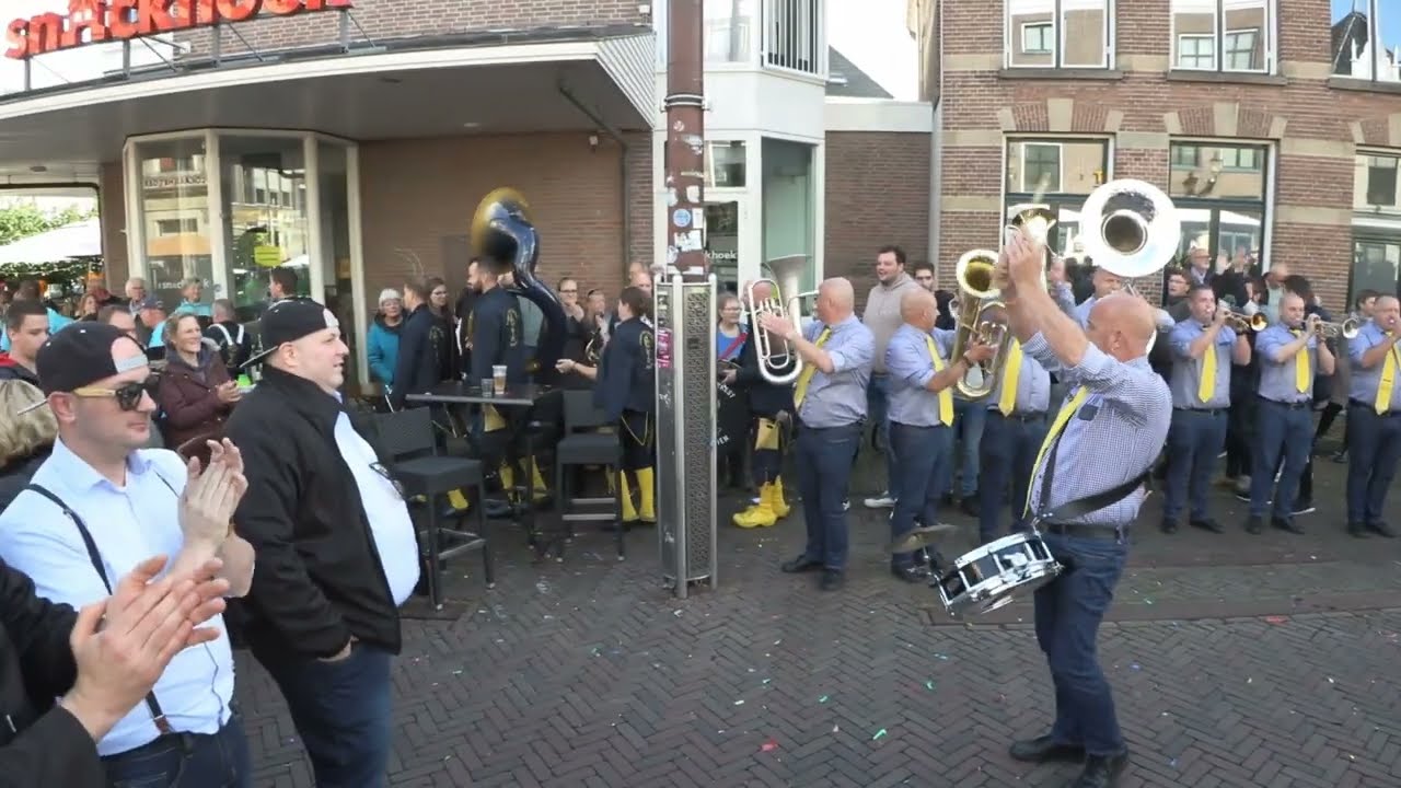 Boerenkapel De Zwiebels Den Haag Sneekerdweildag 10 editie Marktstraat Sneek 1 oktober 2022
