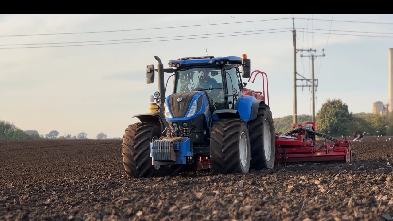 New Holland T7.270 Drilling with Horsch Pronto 6KR