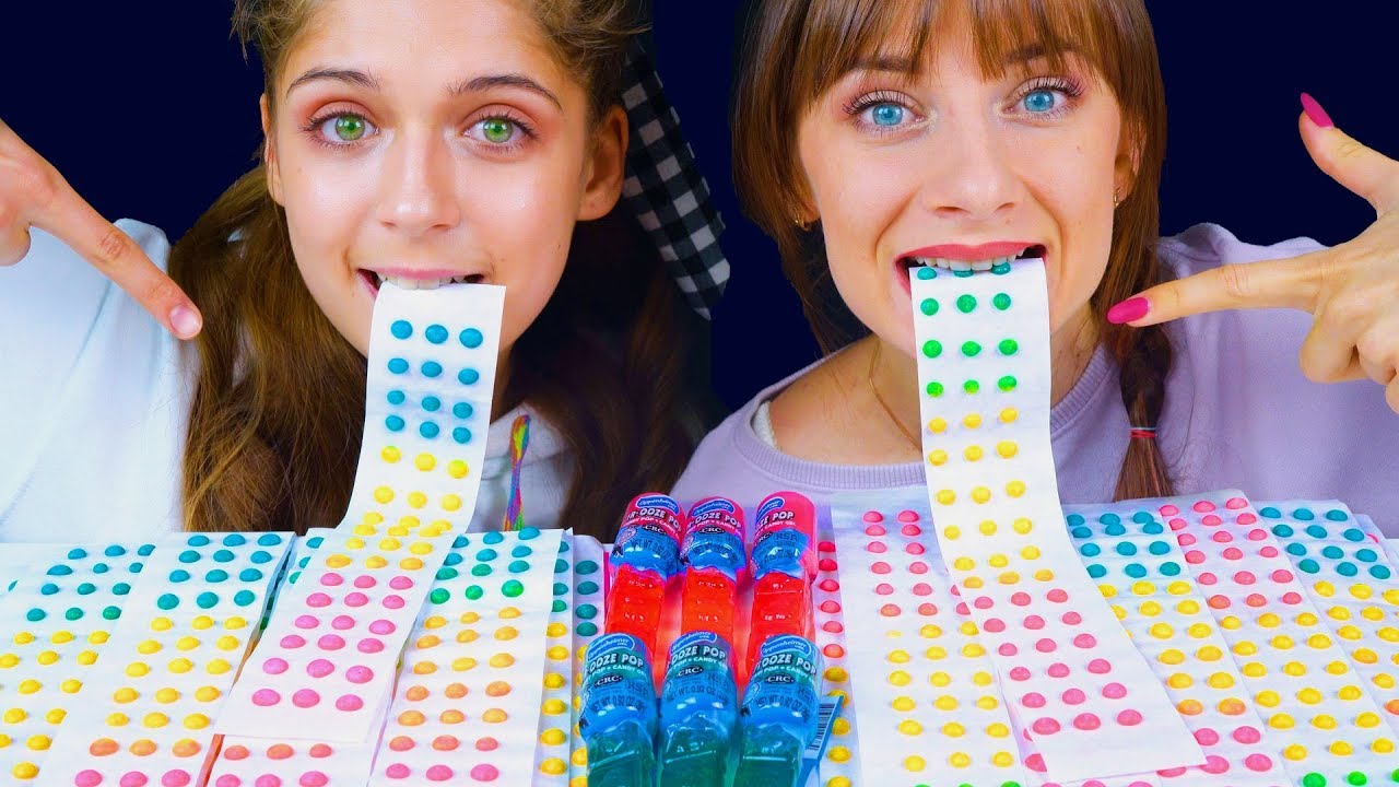 ASMR Candy BUTTONS RACE with Candy Pops | Eating Sound Lilibu