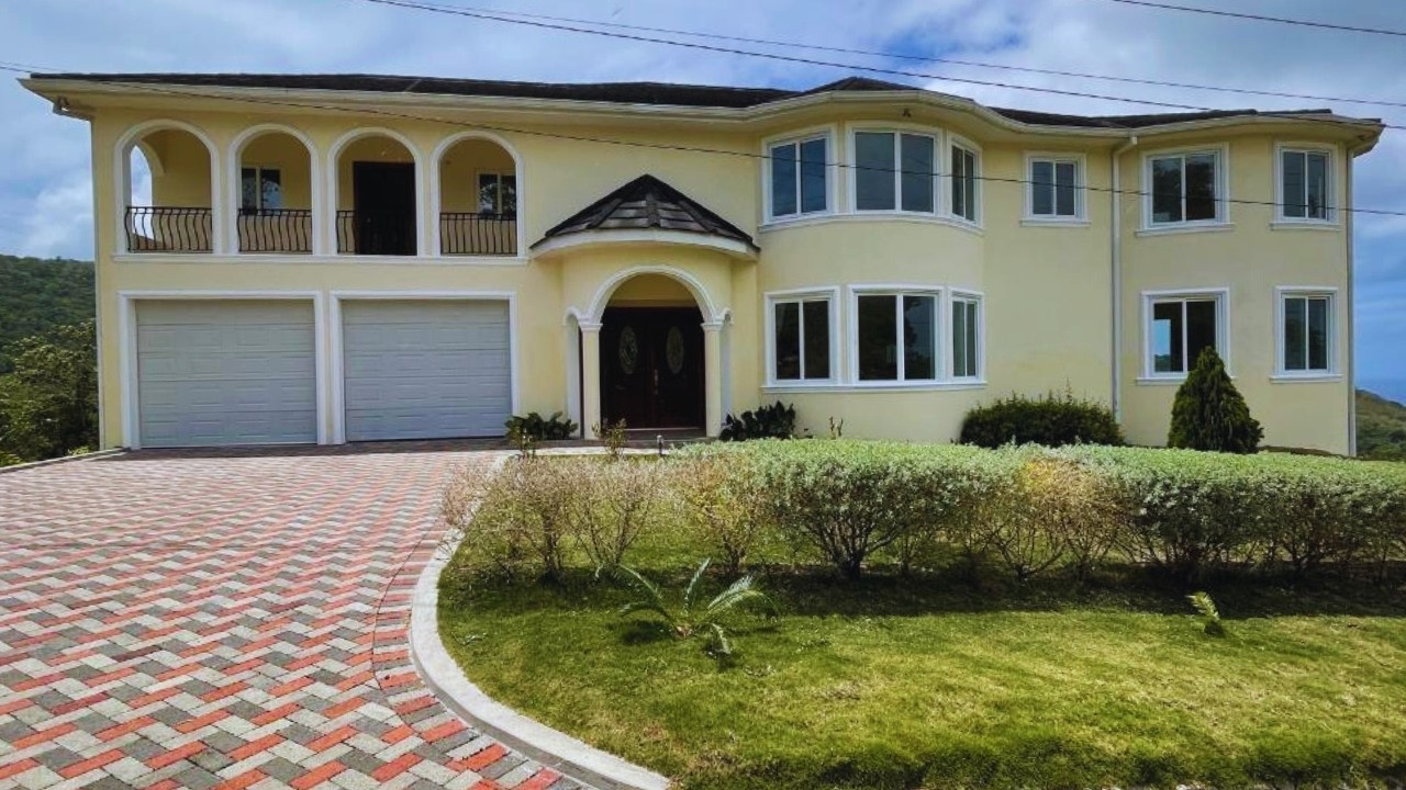 Exclusive Gated Community 5 Bedroom 6 Bathroom House At The Club, Reading Heights, St James, Jamaica