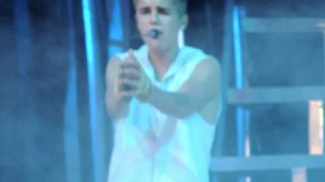Catching Feelings- Justin Bieber Believe Tour 11/5/12