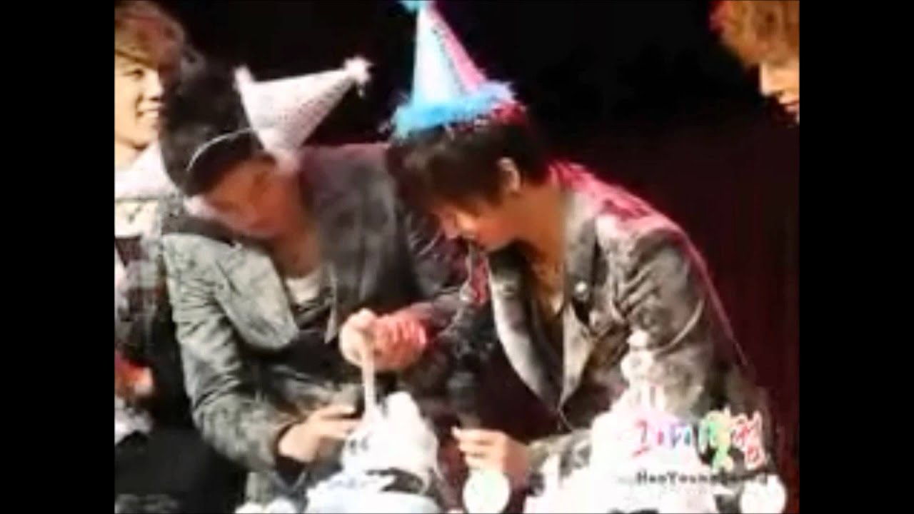 HyunSaeng   Kiss Kiss