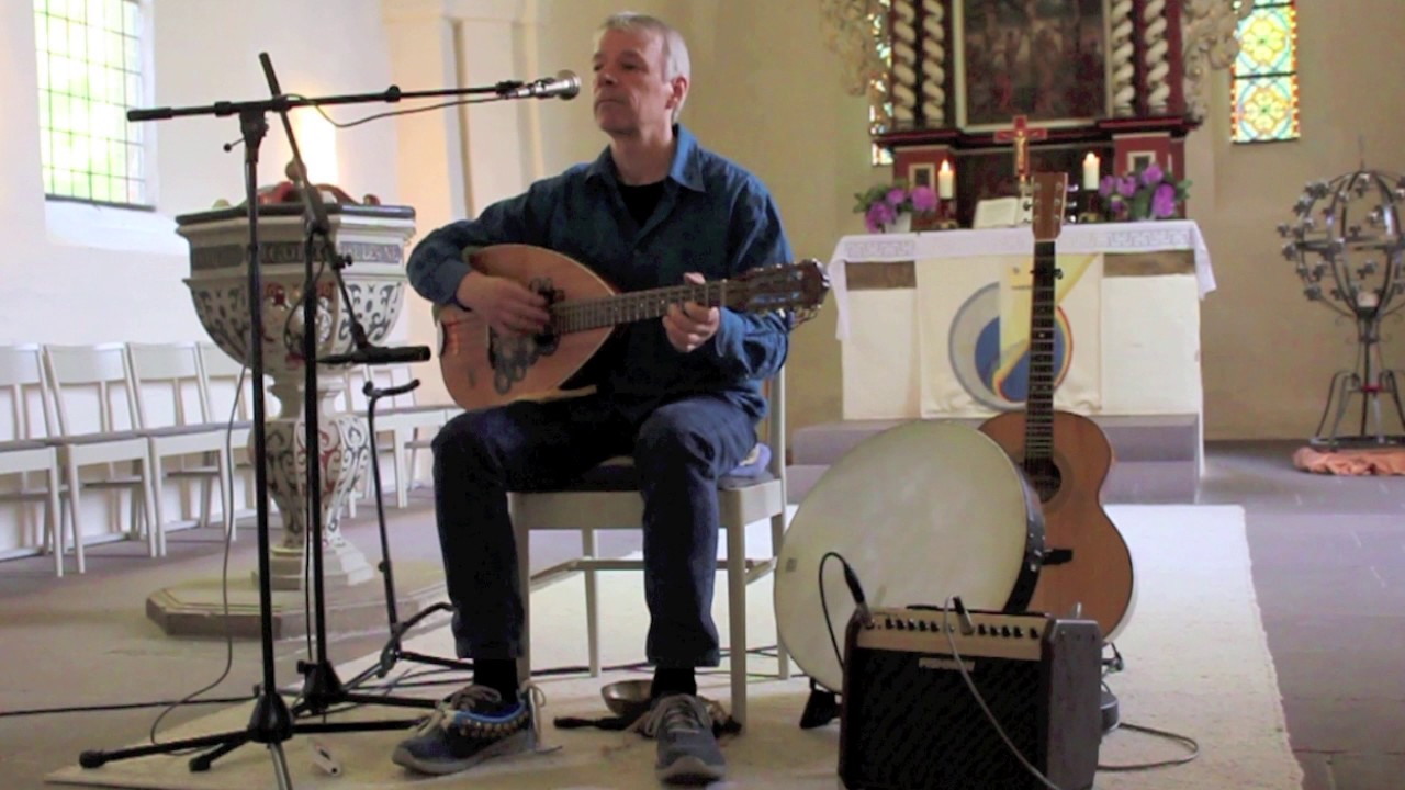 Mandoloncello Improvisation - Phil Tamo