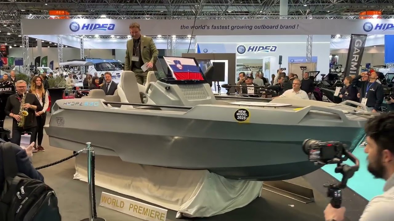 BOOT Düsseldorf 2025 WELTPREMIERE der Hydra 530 von ROTO Nautica | PE-Boot mit Air-Step-Technologie