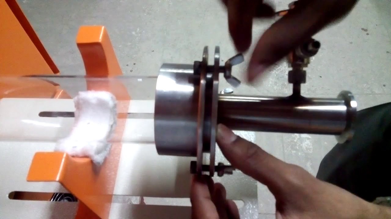 Vacuum Flange Installation Technique