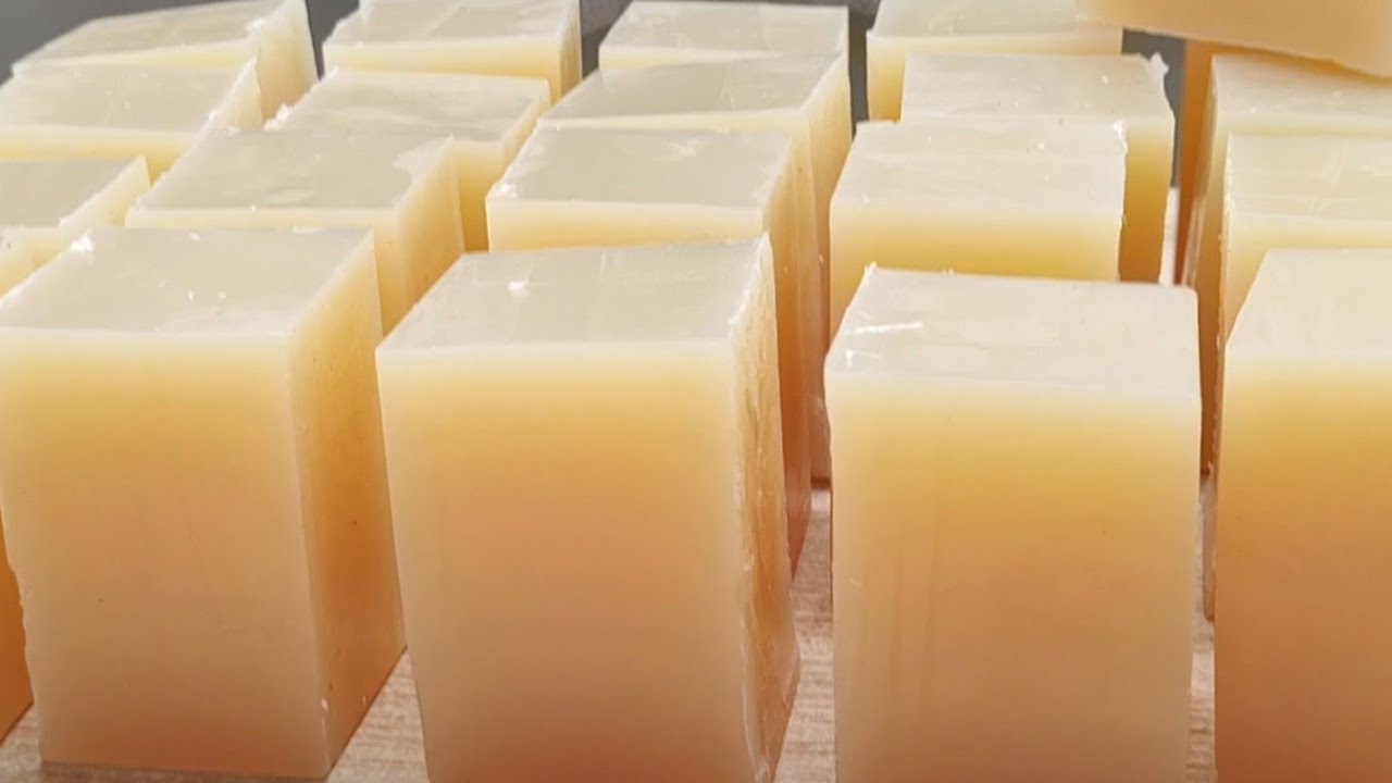 Sabão de álcool todo a frio 🤑 esse você não pode perder passo a passo bem certinho da sua economia 🤑