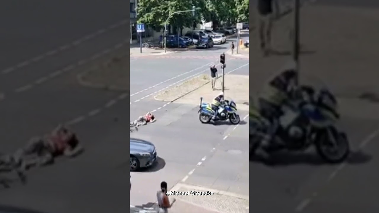 🚨 Polizei-Motorrad erfasst Radfahrerin 🚴&zwj;♀️ #police #polizei #unfall #fahrrad #berlin