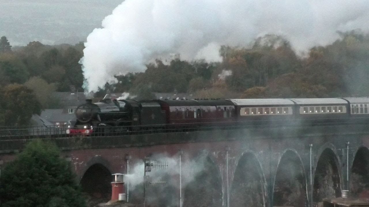 LMS 45212 slips as it "leaves" Whalley Arches at dusk (19 Oct 2024)