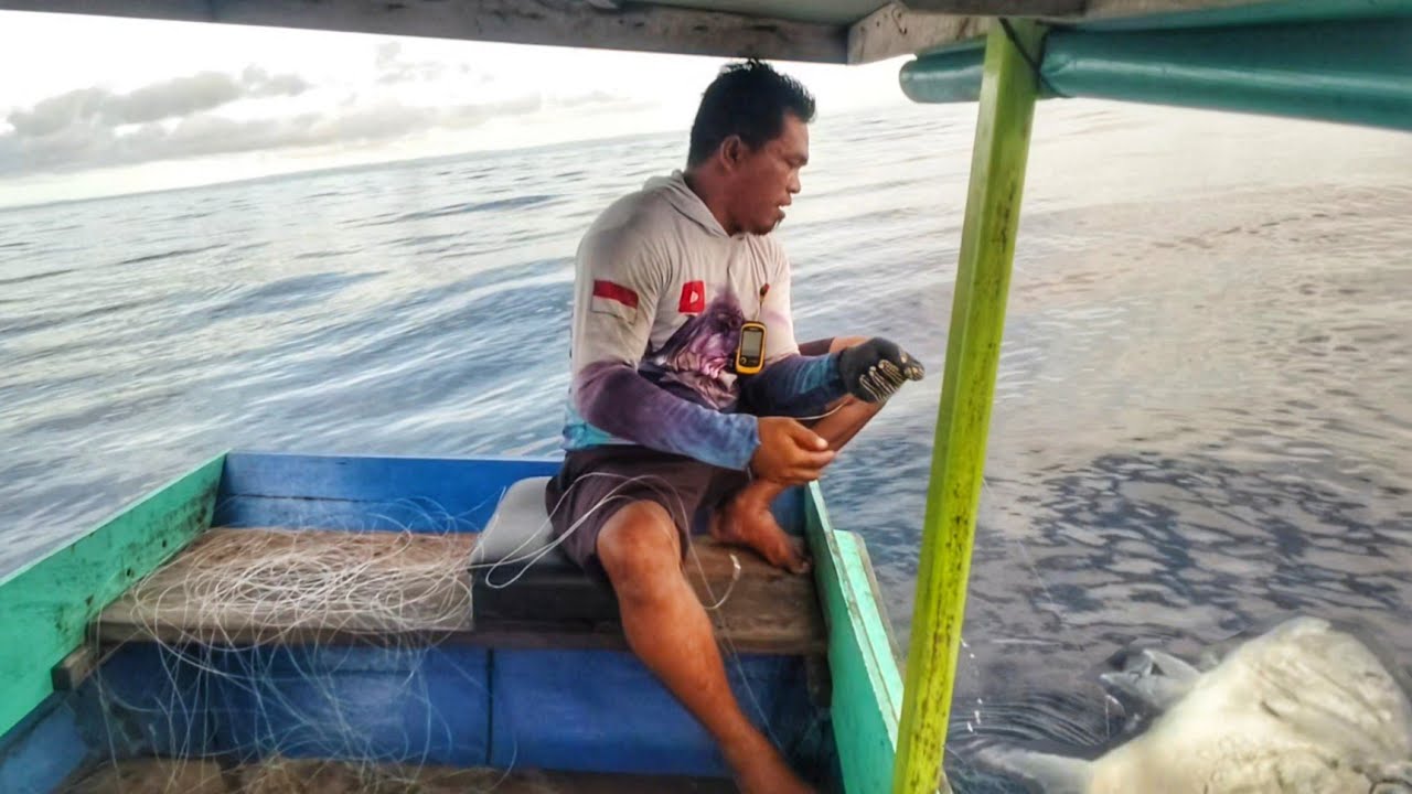 UNTUNG TIDAK LEPAS || PANCING TERKAIT DIPERUT IKAN BESAR