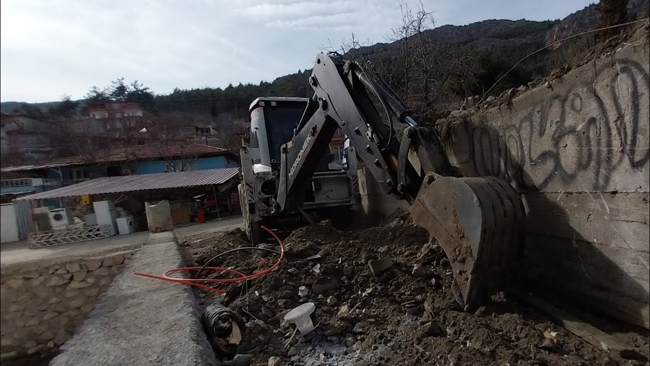 HİDROMEK JCB moloz temizleme #hidromek #jcb #keşfet #cat #liebherr #komatsu #inşaat #ingilizce #cat