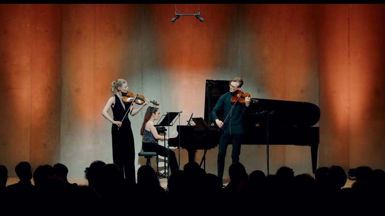 Sào & Cosima Soulez Larivière, Martina Consonni - R.Schumann, Märchenerzählungen, Op.132
