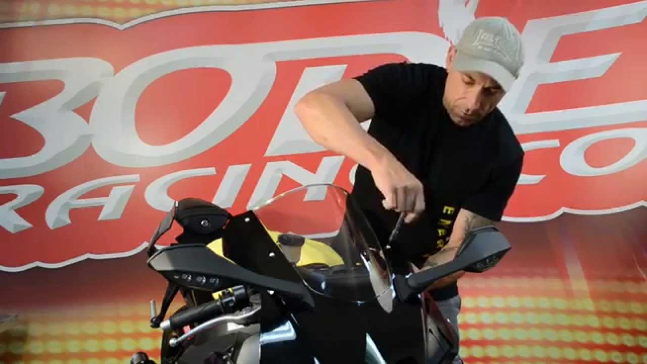 2015 Yamaha YZF-R1 Windscreen Installation