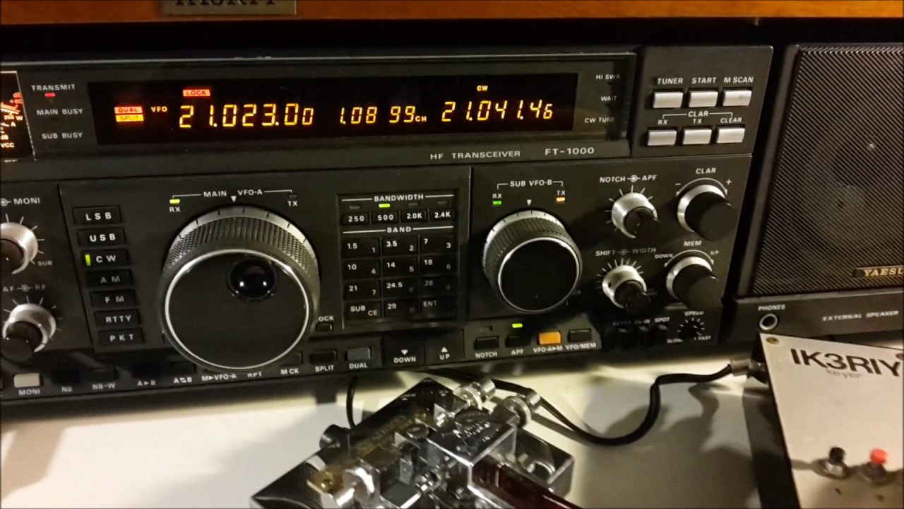YAESU FT1000 (built in 1993) breaking pileup VP8SGI