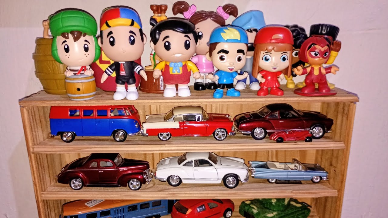 Video(2048).Minha coleção/Prateleira de Miniaturas Variadas/Chaves/Bonequinhos/Carrinhos/Maço 2026.😁