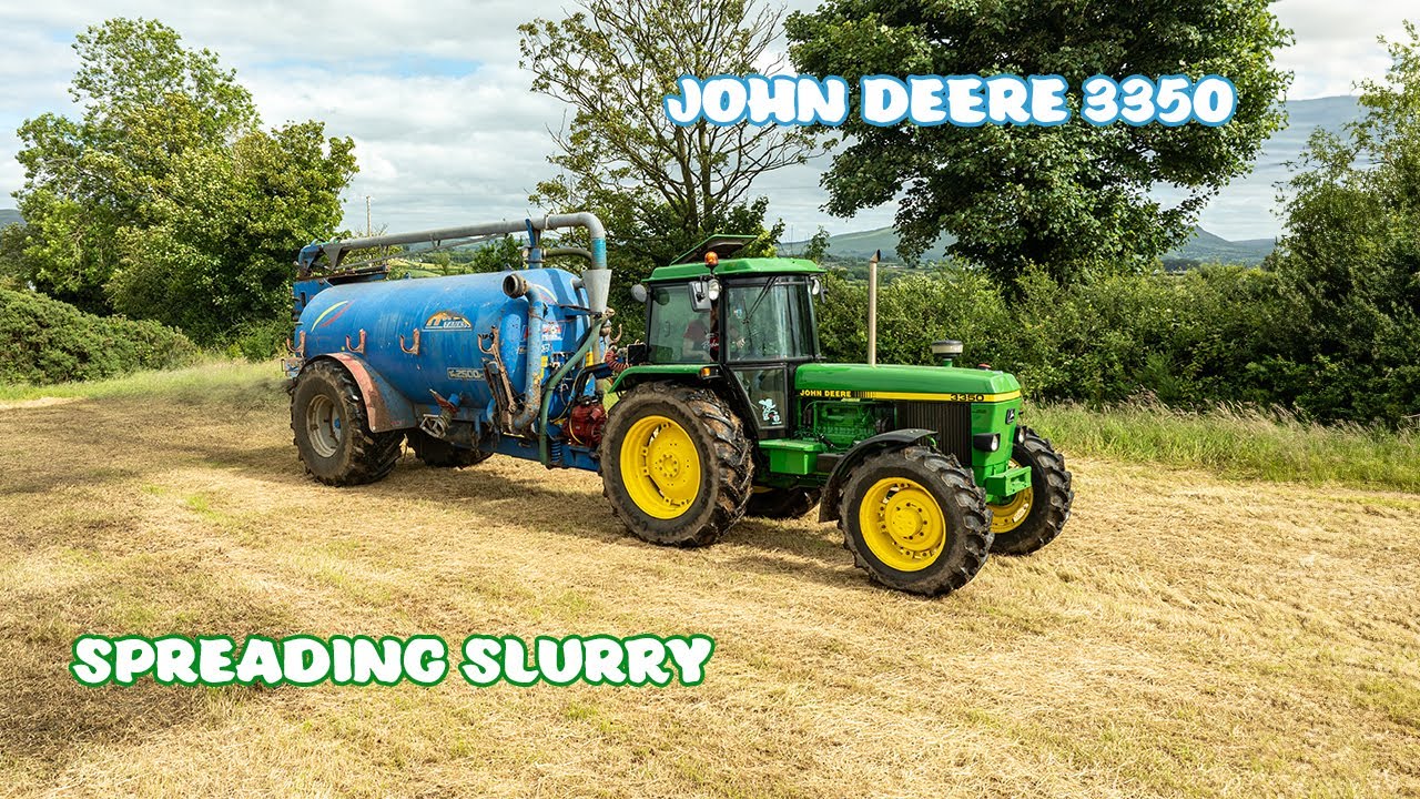 Spreading Slurry with the John Deere 3350