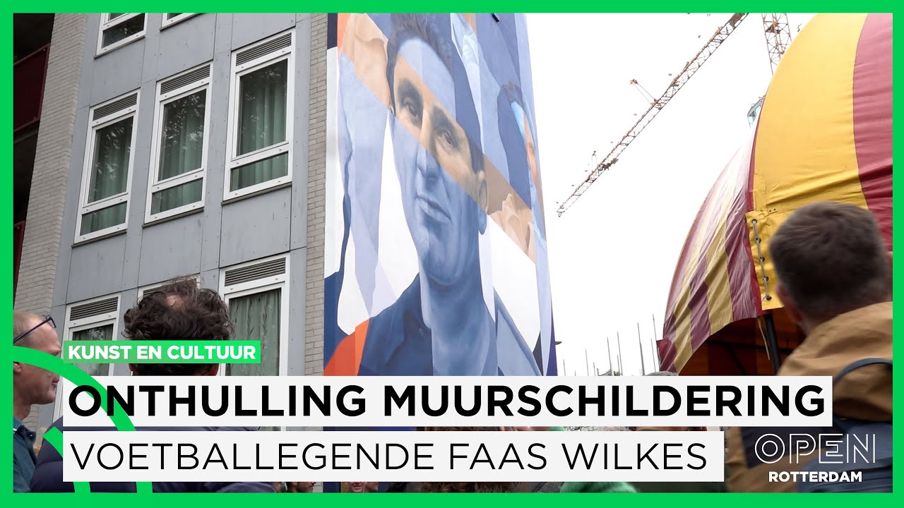 Muurschildering voor legendarische Rotterdamse oud-voetballer Faas Wilkes onthuld | KUNST & CULTUUR
