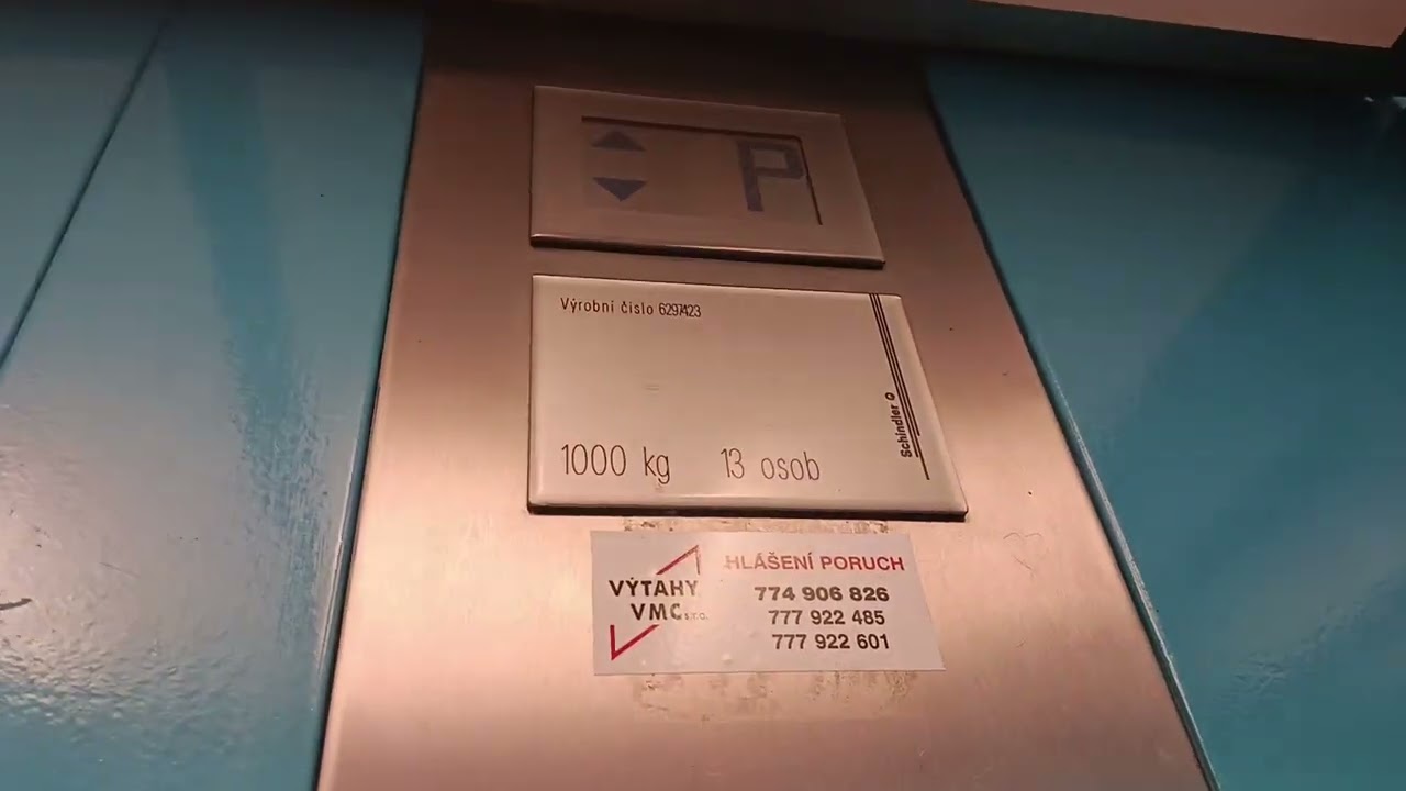 (2026 Retake) 2000s Schindler D-Series at Nákupní pasáž Černá Růže