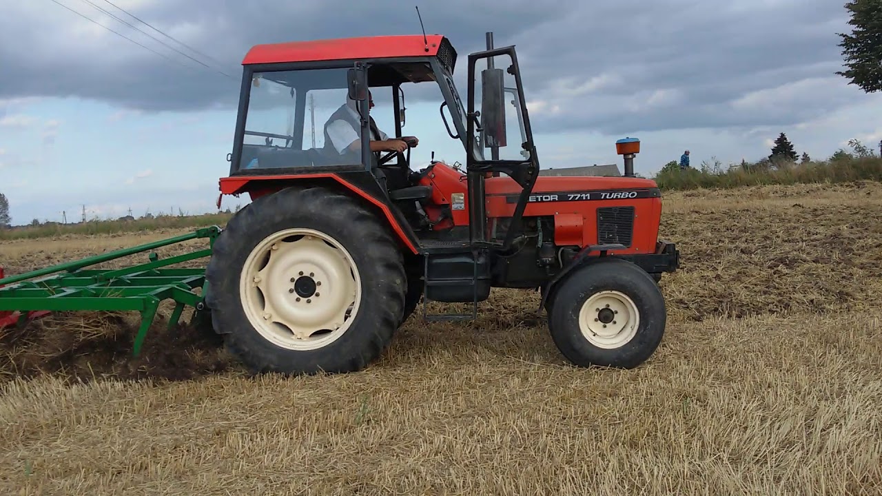 Zetor 7711 turbo i agregat ścierniskowy Heger