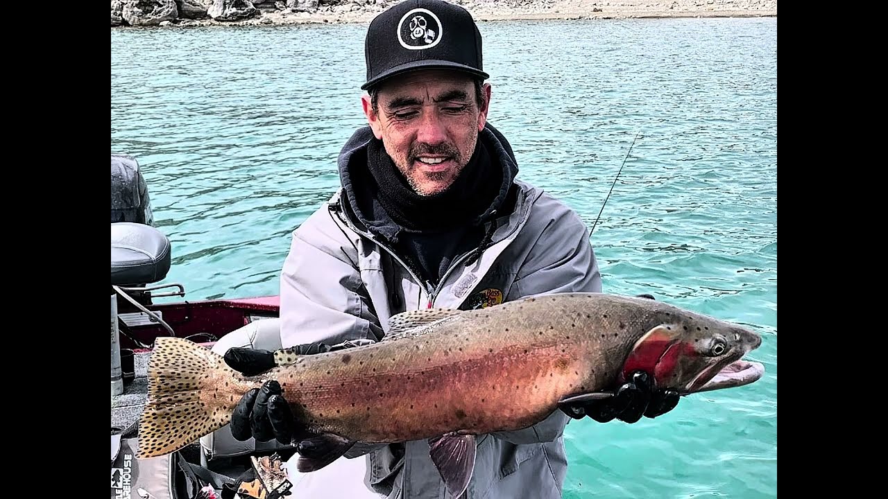 JIGGING FOR CUTTHROATS🎣