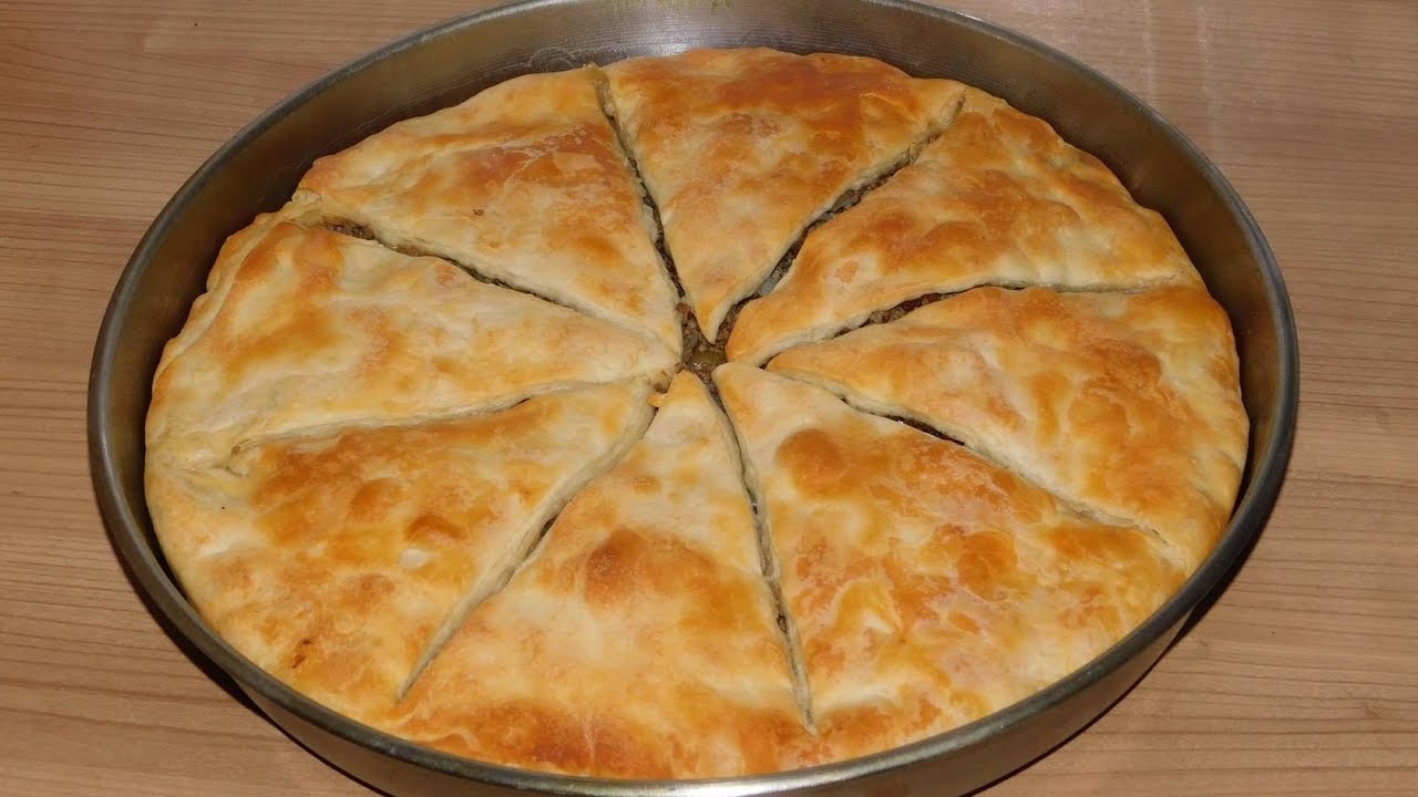 Простой слоённый бёрек с мясной начинкой. (По турецки)