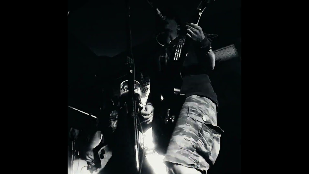 SIOUXSIE SUICIDE - Sex Drive Live @ Firefly Beer Haus. 