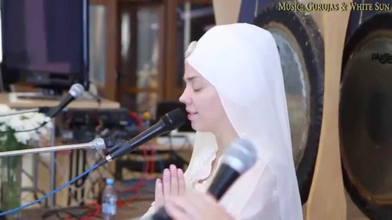 Gurujas Kaur Khalsa & White Sun /Rakhe Rakhanhar/