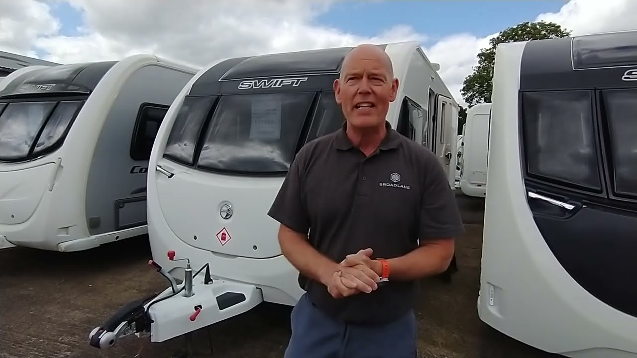 Gary is going strong showcasing the Swift Challenger Fairway 560 2022 model out on our forecourt!
