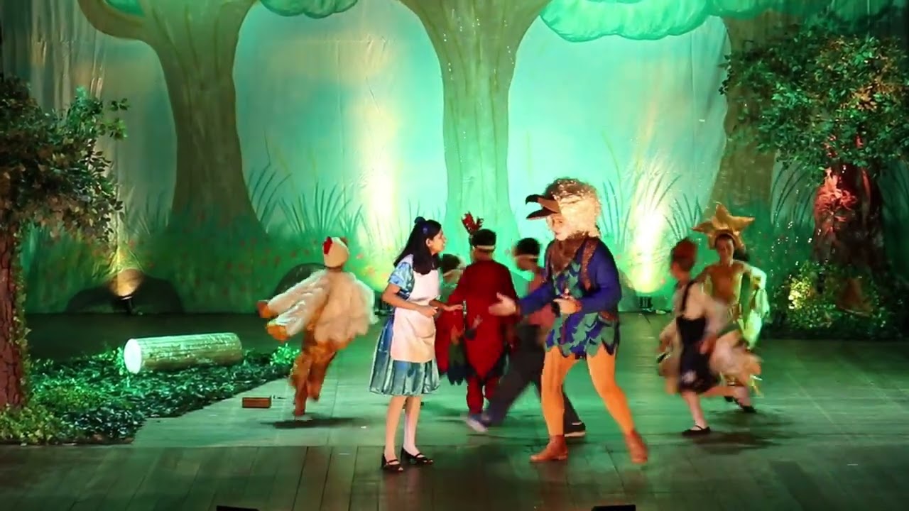 Cia de Teatro e Dança Art Expressão   Alice no País das Maravilhas 3