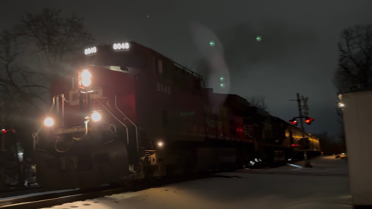 Train meet with foreign!