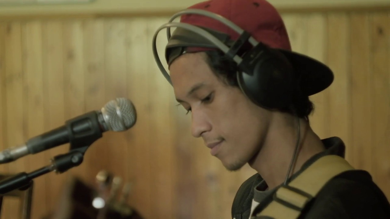 Sisir Tanah - Lagu Alternatif