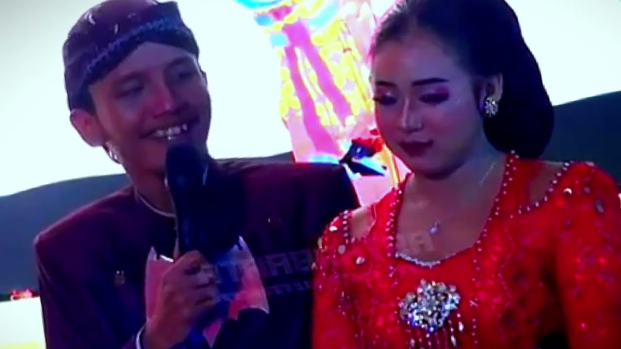 ANJAYYY KETIKA NIKEN MENATAP KI AKBAR  LANGSUNG RAME