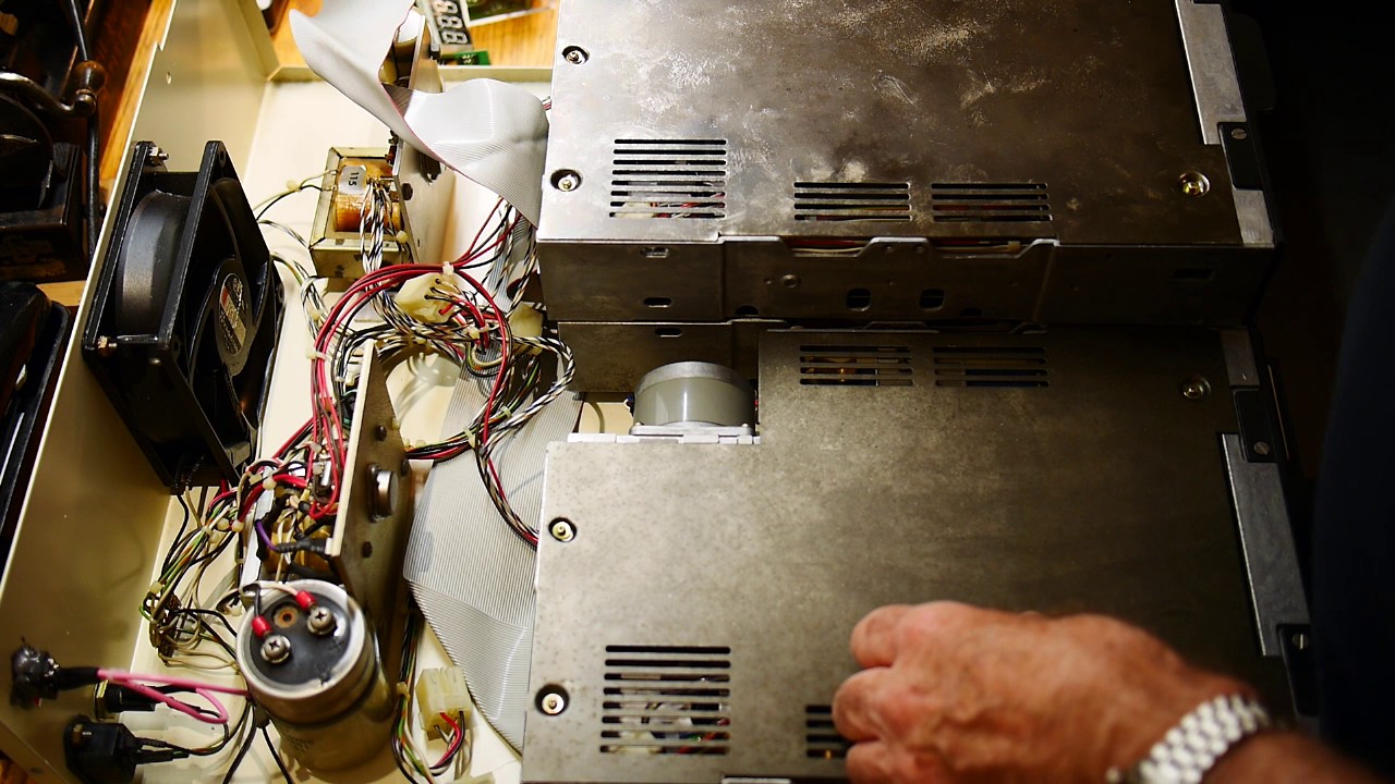 #16 IMSAI 8080 look at the disk drives