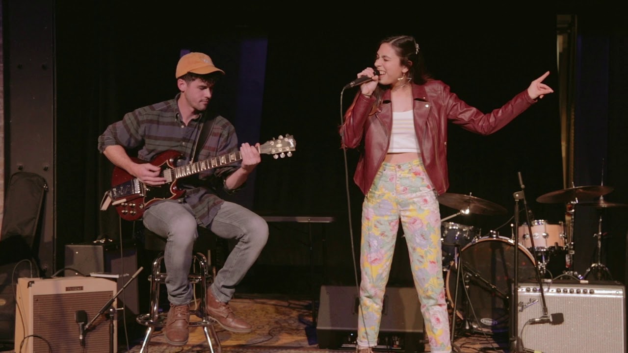 Brooke Alexx - Bored (Live Acoustic Performance)